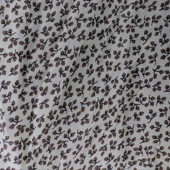 Lily Ashwell Floral Dress as seen on Miley Cyrus - Picture 4 of 5